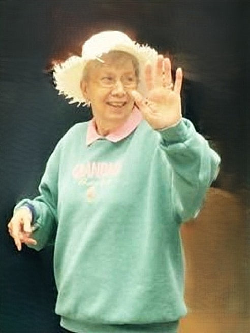 Joanne Raydon (Granny)